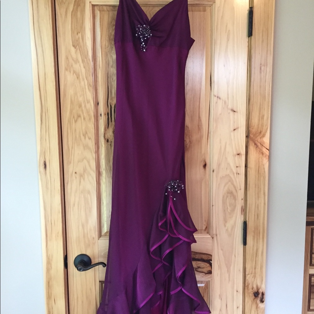 Size 7/8 Purple formal dress